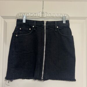 Rag & Bone Black Denim Mini Skirt with Front Zipper sz 24, has stretch